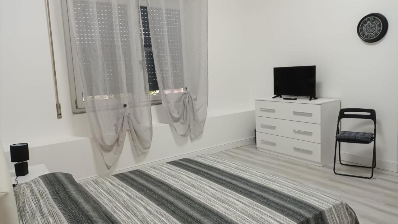 La Laguna Rooms SantʼAntìoco Zewnętrze zdjęcie